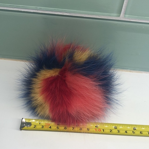 Fur Pom Pom; multiple colours - Picture 2 of 3
